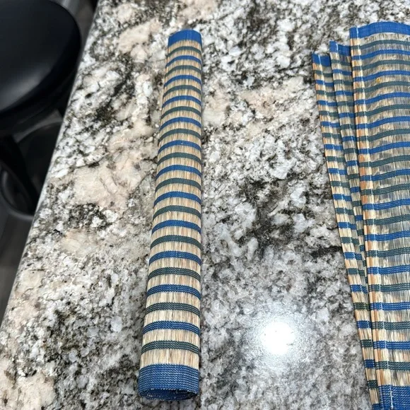 6 of under-plate covers and 6 napkins rings - Picture 4 of 6